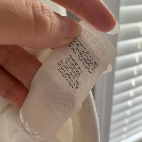 Aritzia Cropped sweater - Picture 2 of 2